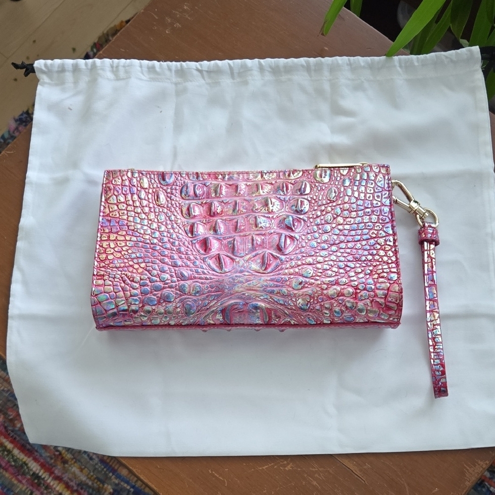 Brahmin Daisy Wristlet in Magenta Wonderland Melbourne Croc-Embossed Leather - Picture 5 of 16